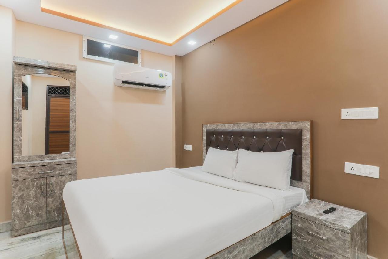 Oyo Tripureswari Guest House Puri Exterior photo
